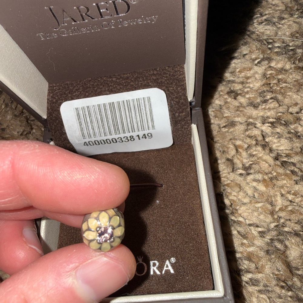Pandora Mexico flower charm and stopper - Picture 3 of 4